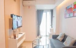 Modern 2BR Apartment Tamansari Iswara By Travelio