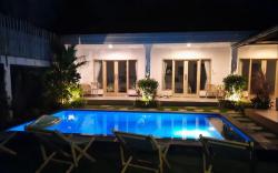 Stylish Tropical Villa Barroso  – Canggu Shortcut!