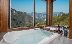 Zhangjiajie Valley Love Holiday hotel