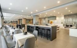 Youth Sunshine Hotel
