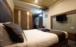 Collection O MIDC Pimpari Pune Formerly SK Palace