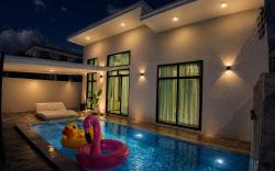 Luxury 3BR Private Pool Villa Near Walking Street Pattaya