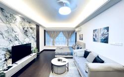 Garnet Homes @ R&F (free WiFi and 1 Car Park)