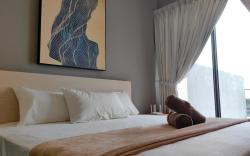 Near Airport|Big Balcony|Cozy Room|KAvenue|2-3 Pax