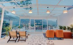Amoha Luxury GlassHouse by Ganges PrivateTerrace 