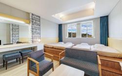 Spa Resort Hawaiians VIR Port