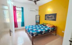 2BHK AC/Backup/wi-fi Near Candolim Beach - DA3