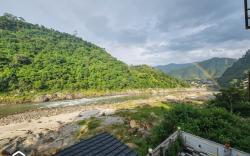 Waterfront Homestay|2BHK+Free Bonfire|By Homeyhuts