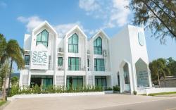 Sea Side Ao Nang Landmark Night Market Krabi