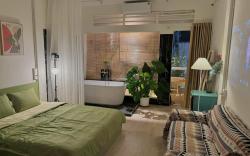 Alis Homestay 