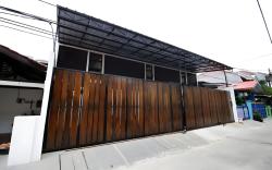 Budget Hotel Premium Swahouse Dekat Walikota Jakut
