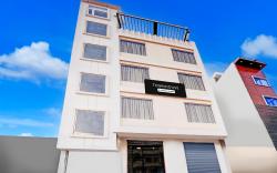 Super Townhouse Lahartara Railway Bridge Near Bus Stop