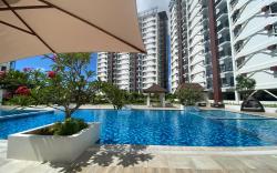 Jono's Royal Oceancrest Place