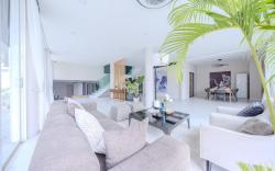 Pattaya sea house pool villa