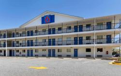 Motel 6 Greenville, SC