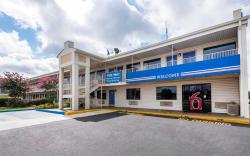 Motel 6 Anniston, AL
