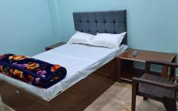 LAXMI PAYING GUEST HOUSE