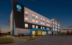 Tru by Hilton Rogers Bentonville