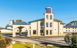 Motel 6 Urbana, IL