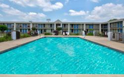 Motel 6 Conyers, GA