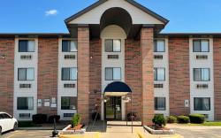 Motel 6 Elk Grove Village, IL - O'Hare