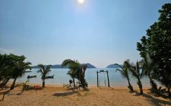 Laem Tukkata beach  Koh Mak