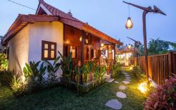 Joglo Pascaline - 3 Rooms Property