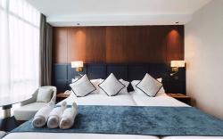 Moon Hotel