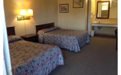 OYO Holiday Capri Motel & Rv Park