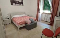 Luna Apartments