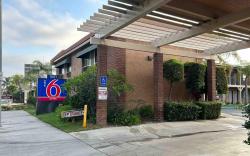 Studio 6  Suites Santa Ana, CA