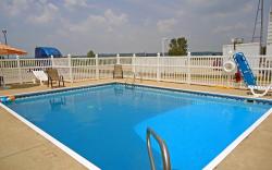 Motel 6 Dale, IN