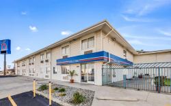 Motel 6 Fort Wayne, IN