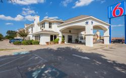 Motel 6 Irving, TX - Irving DFW Airport South