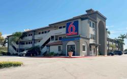 Motel 6 Bellflower, CA - Los Angeles