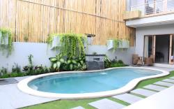 Rusty Seminyak
