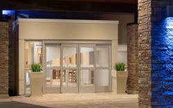 Cross Creek Inn & Suites By IHG