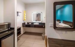 Motel 6 Houston, TX - North