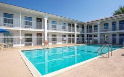 Studio 6  Bryan, TX - University Area