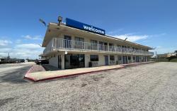 Studio 6  Galveston, TX