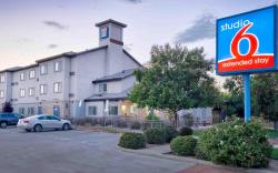 Studio 6 Bakersfield, CA 