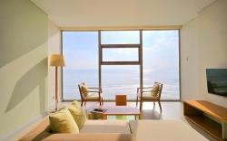 Sea View 2-Br Fusion Suites Apartment 1