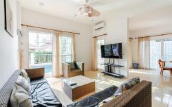 G’warmth Pool Villa
