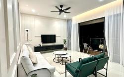 Superb Seaview | 3 Balcony | Near CIQ JB | 3B2B