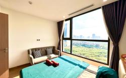 Delux Two Bedroom Apartment In City Center