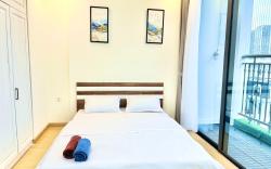 Beautiful Apartment In Vinhomes Green Bay