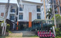 TC House And Cafe