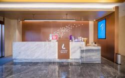 Lavande Hotel Beijing South Railway Station Shiliuzhuang Metro Station