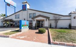Motel 6 Fort Worth, TX - Seminary