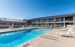 Motel 6 Stephenville, TX